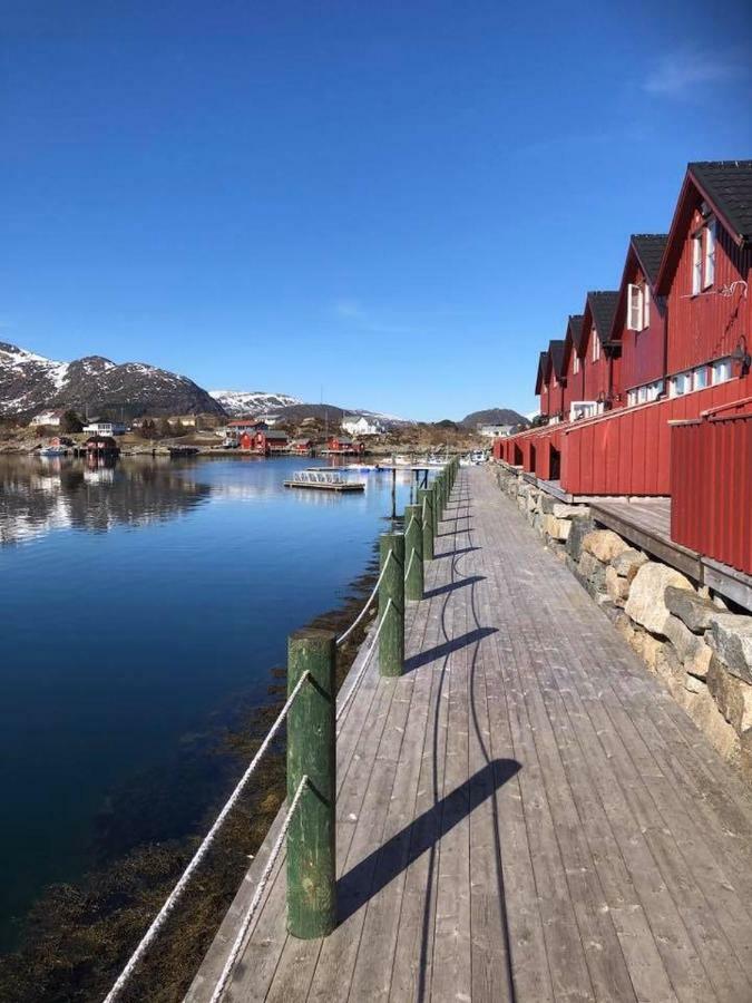 Ballstad Brygge Rorbu Exterior photo